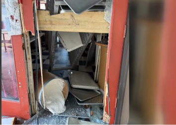 GRDOSIJA UPALA U PRODAVNICU I NAPRAVILA HAOS Ovo se dešava već četvrti put - divlju zver neodoljivo privlači jedna stvar